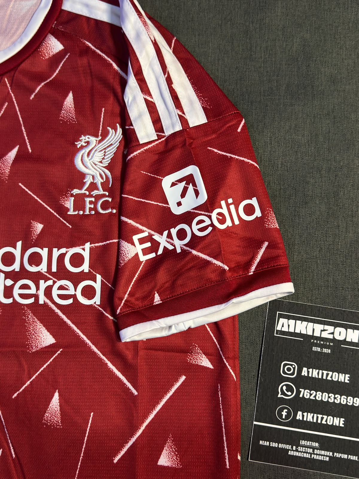 26/27 Liverpool home fan — photo 3 of 5