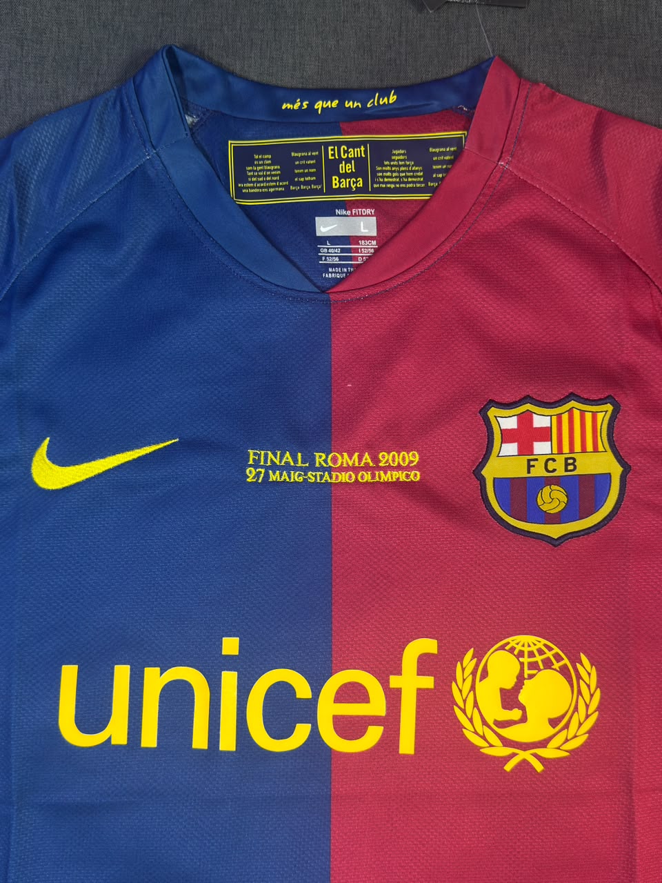 2008-09 Barcelona home — photo 2 of 6