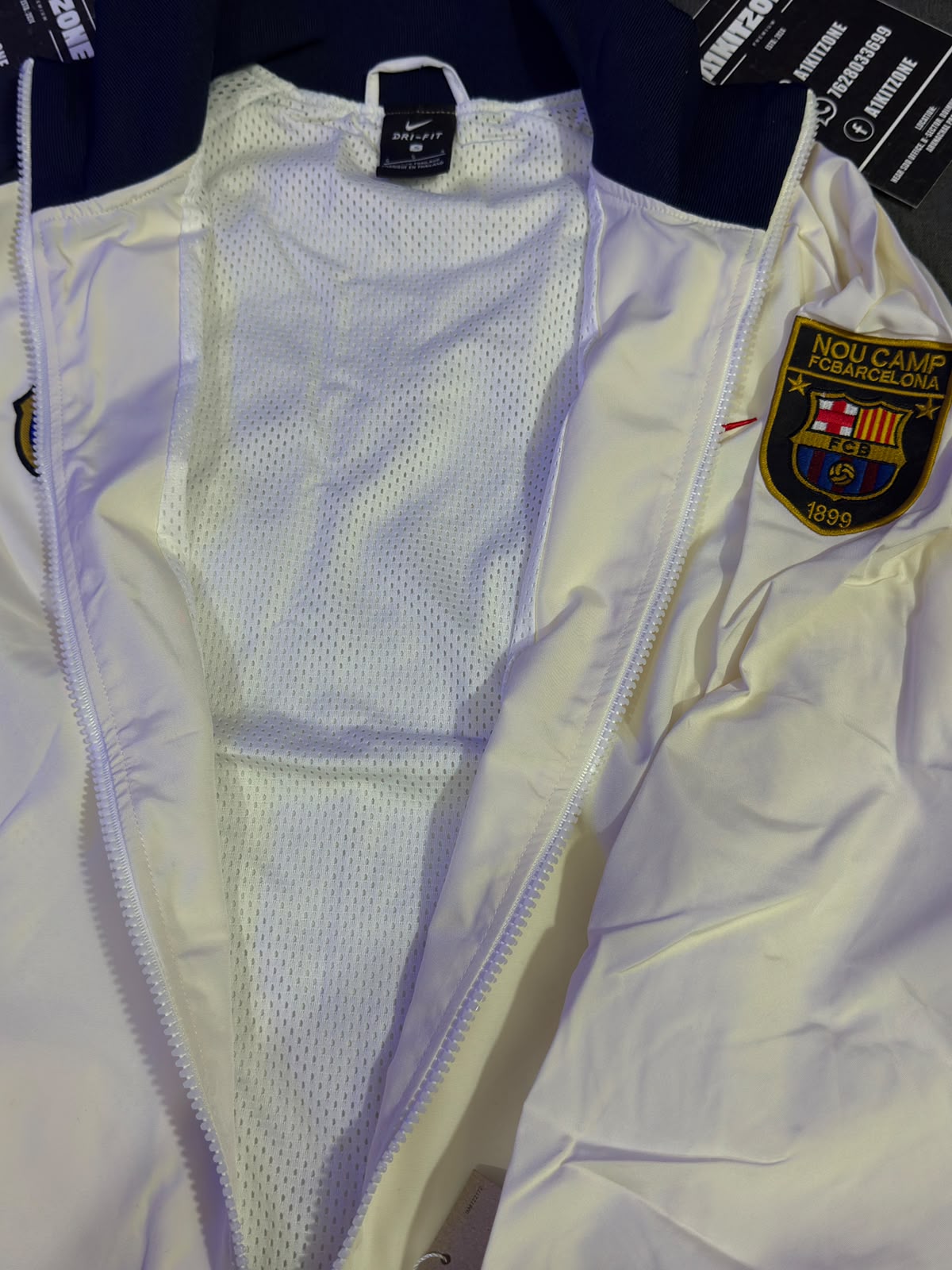 1899 Barca Wind breaker — photo 3 of 5
