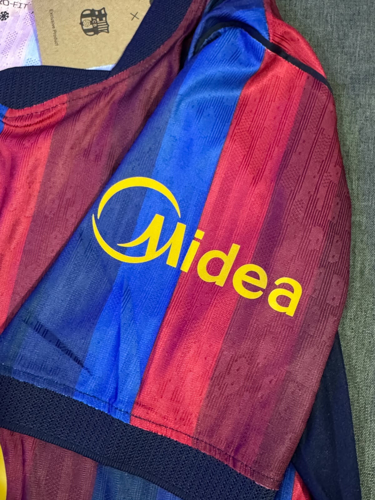 26/27 Barcelona Home — photo 3 of 6