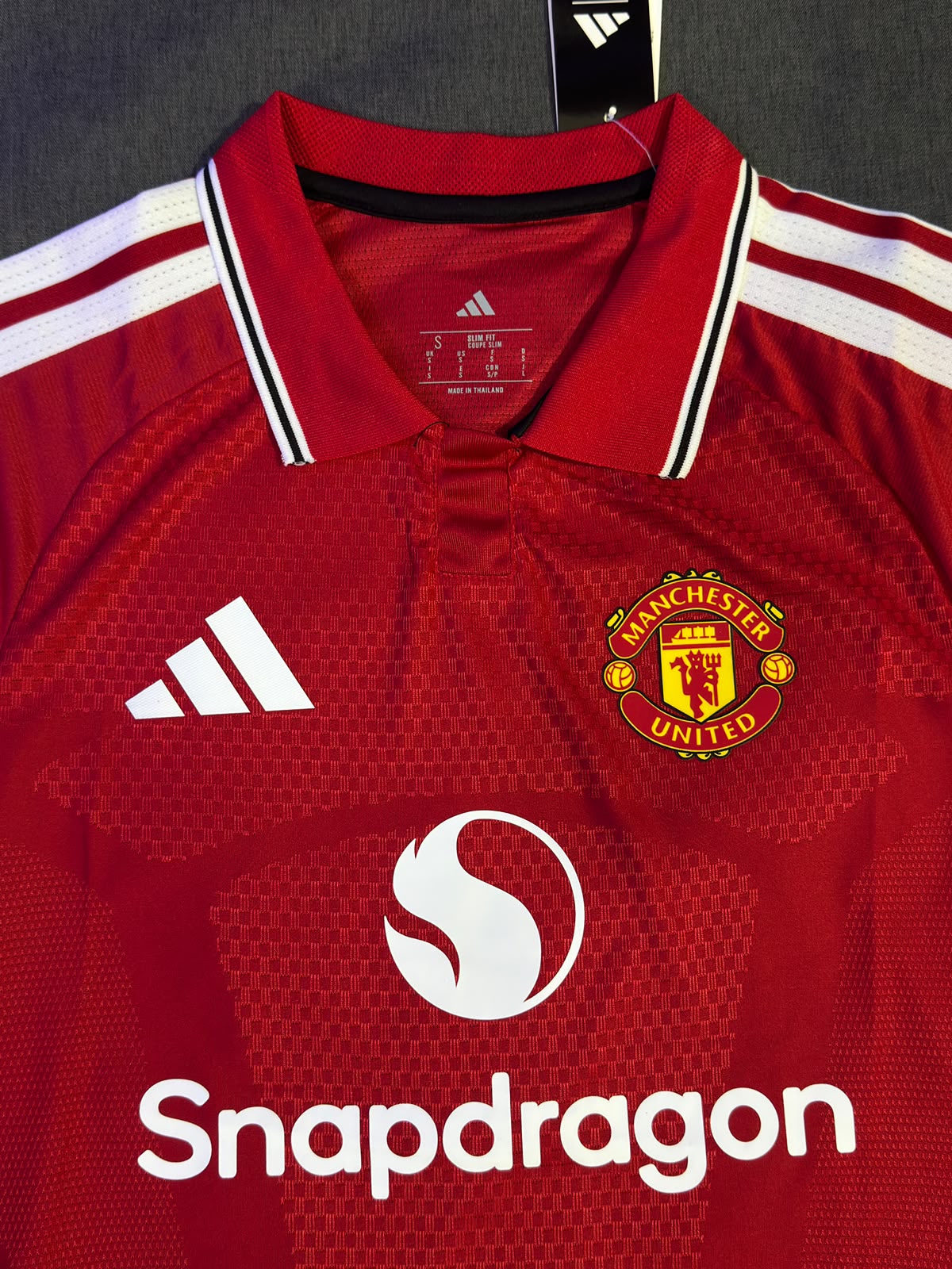 26/27 Manchester United home — photo 2 of 5