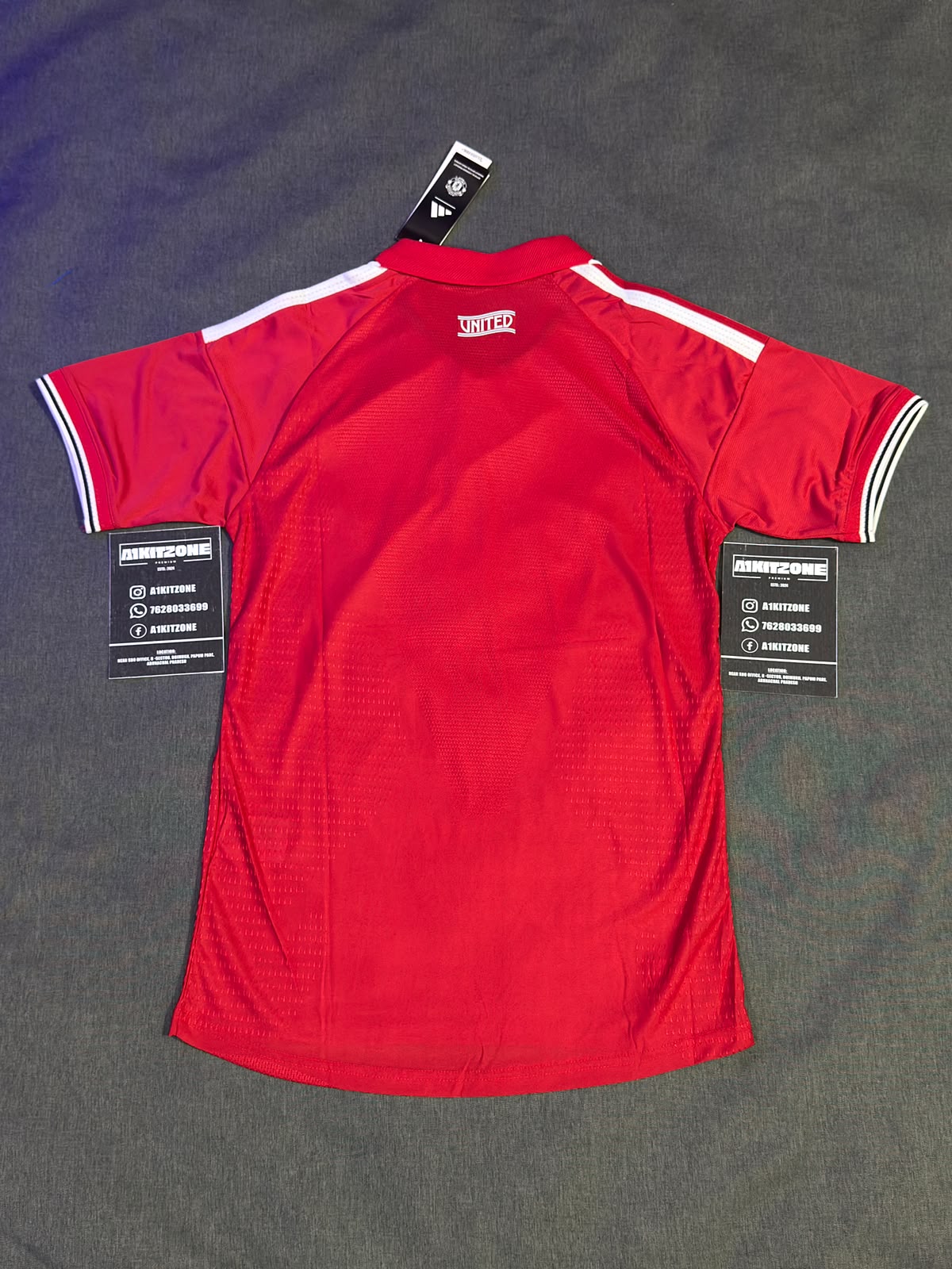 26/27 Manchester United home — photo 4 of 5