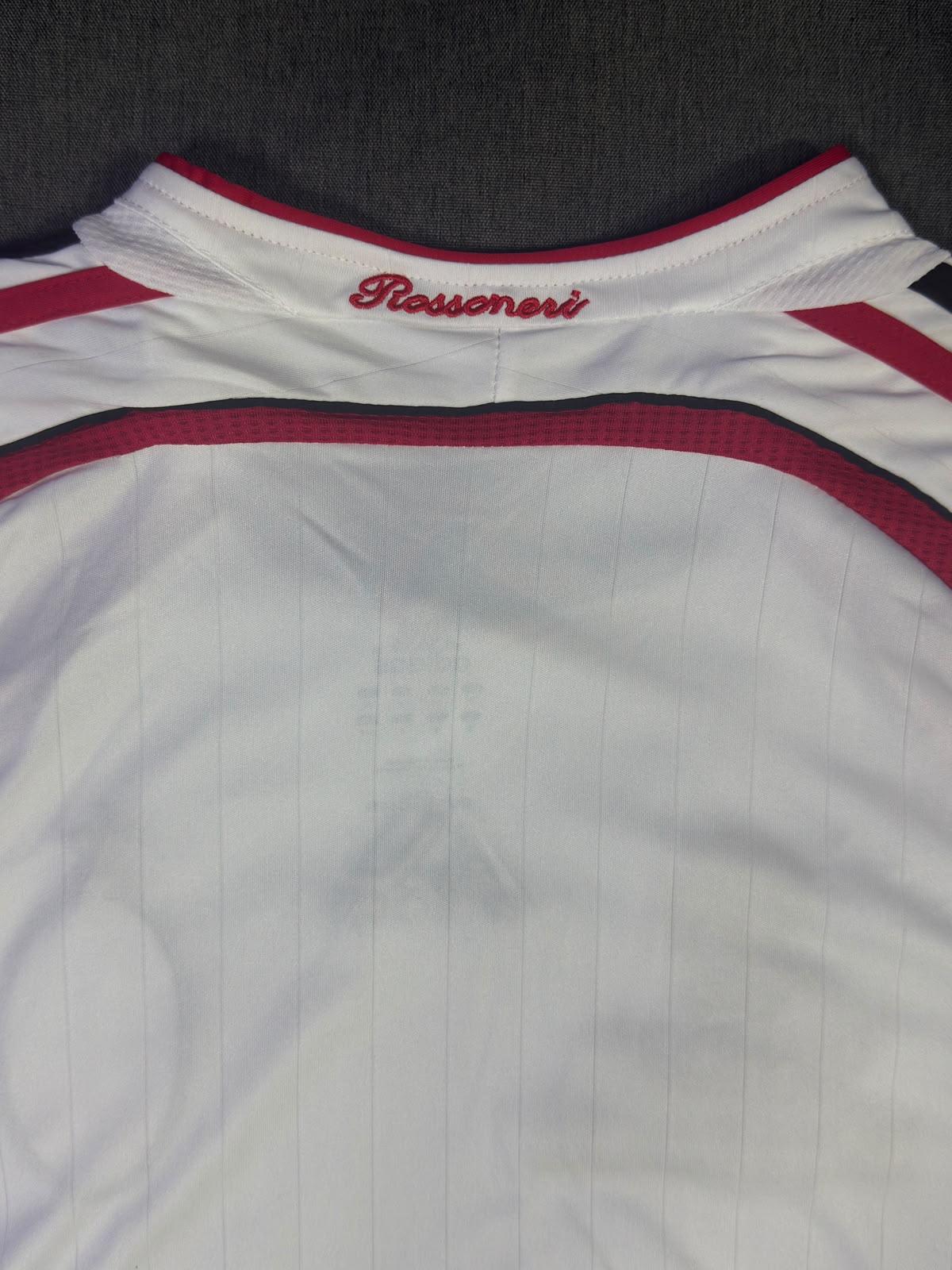 2007 AC Milan away — photo 6 of 6