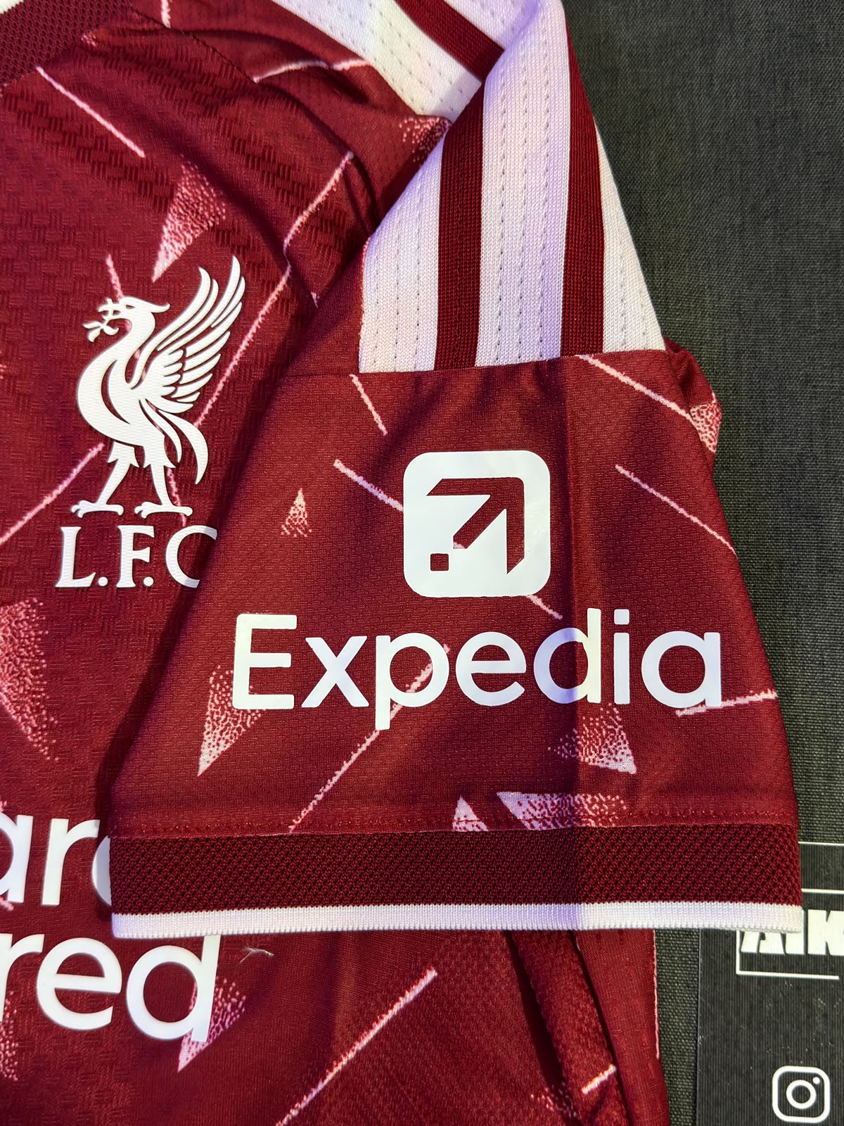 26/27 Liverpool home — photo 3 of 5
