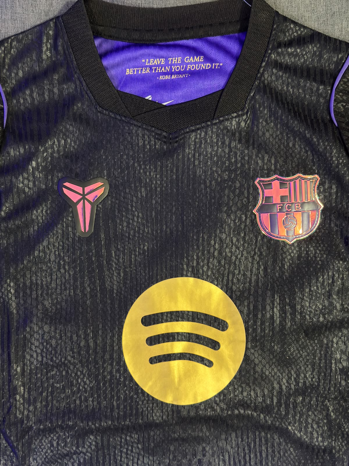 26/27 Barcelona away — photo 2 of 6