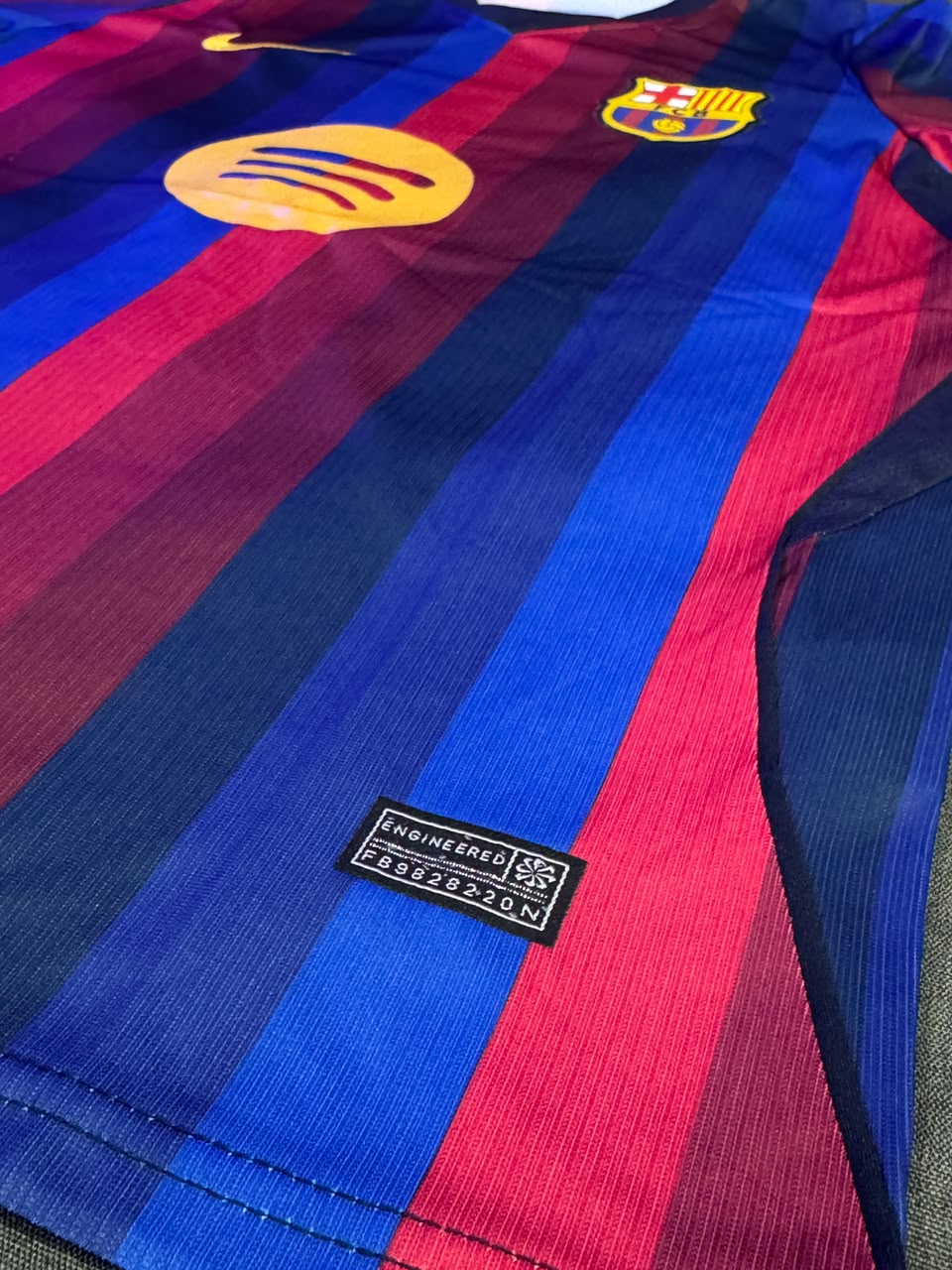 26/27 Barcelona home — photo 4 of 6