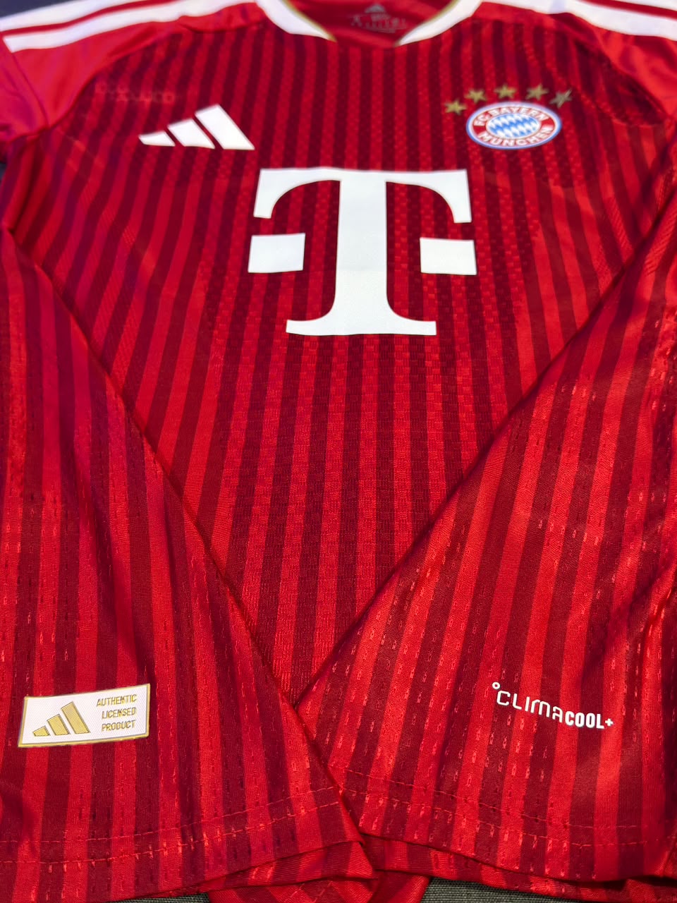 26/27 Bayern Home — photo 4 of 6