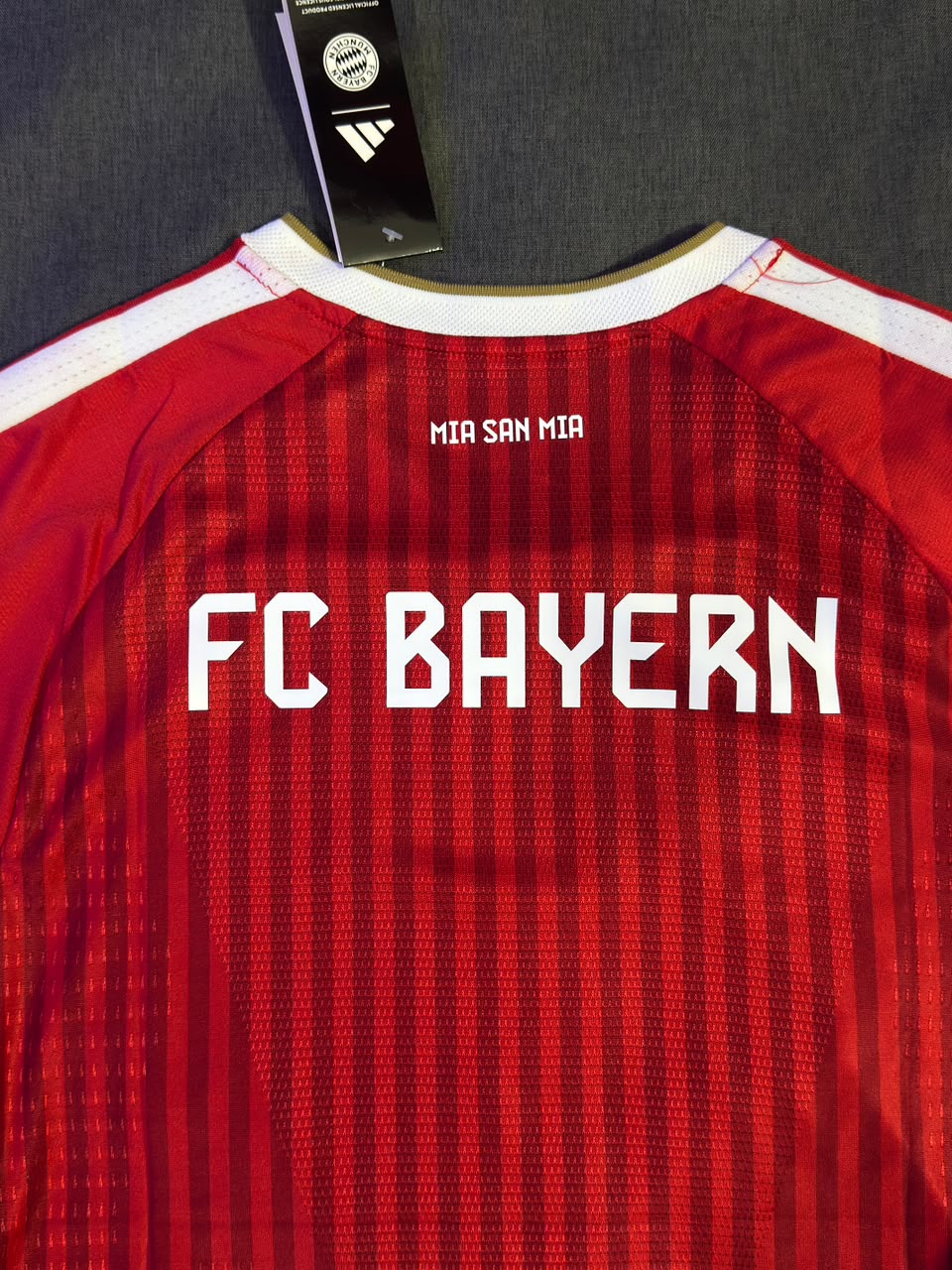 26/27 Bayern Home — photo 6 of 6