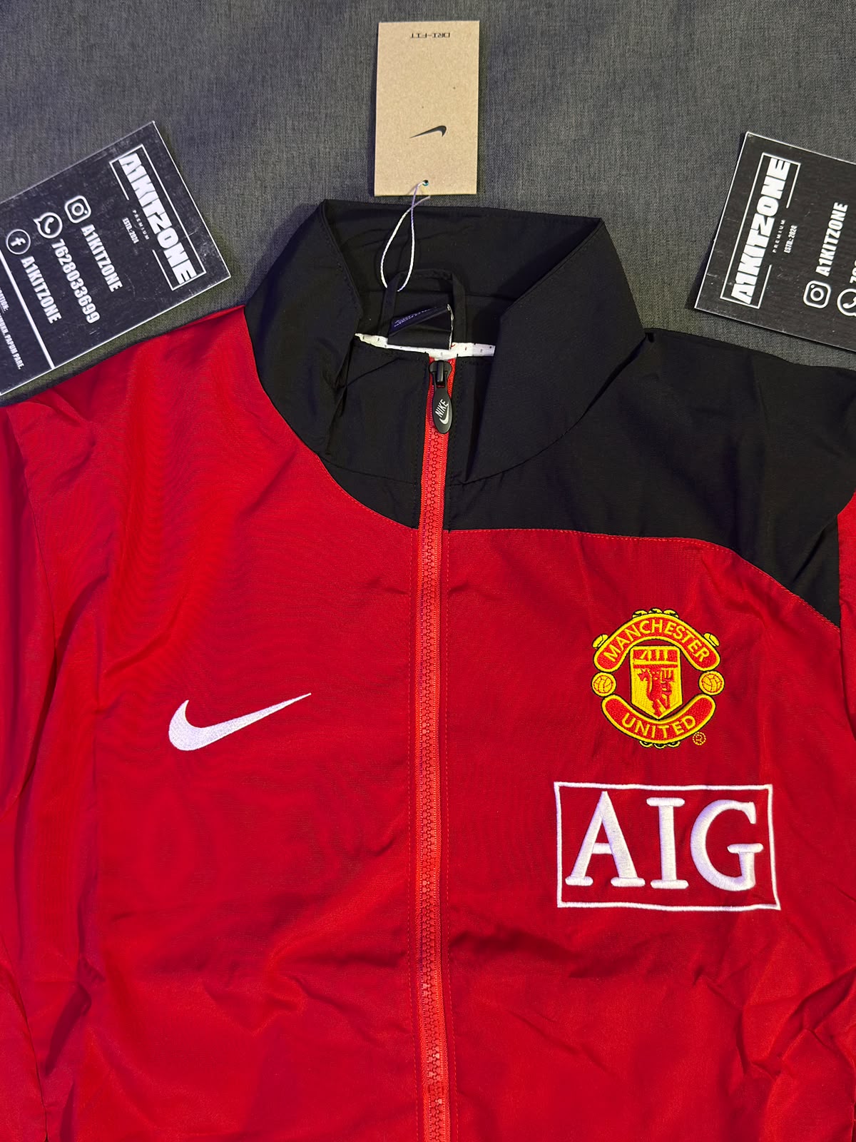 2007 Manchester united Windbreaker — photo 2 of 6