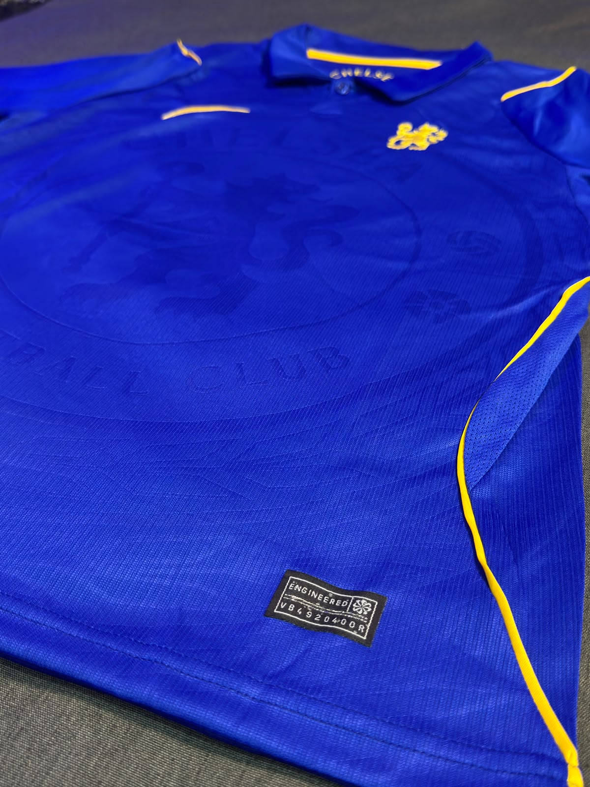 26/27 Chelsea home — photo 3 of 4