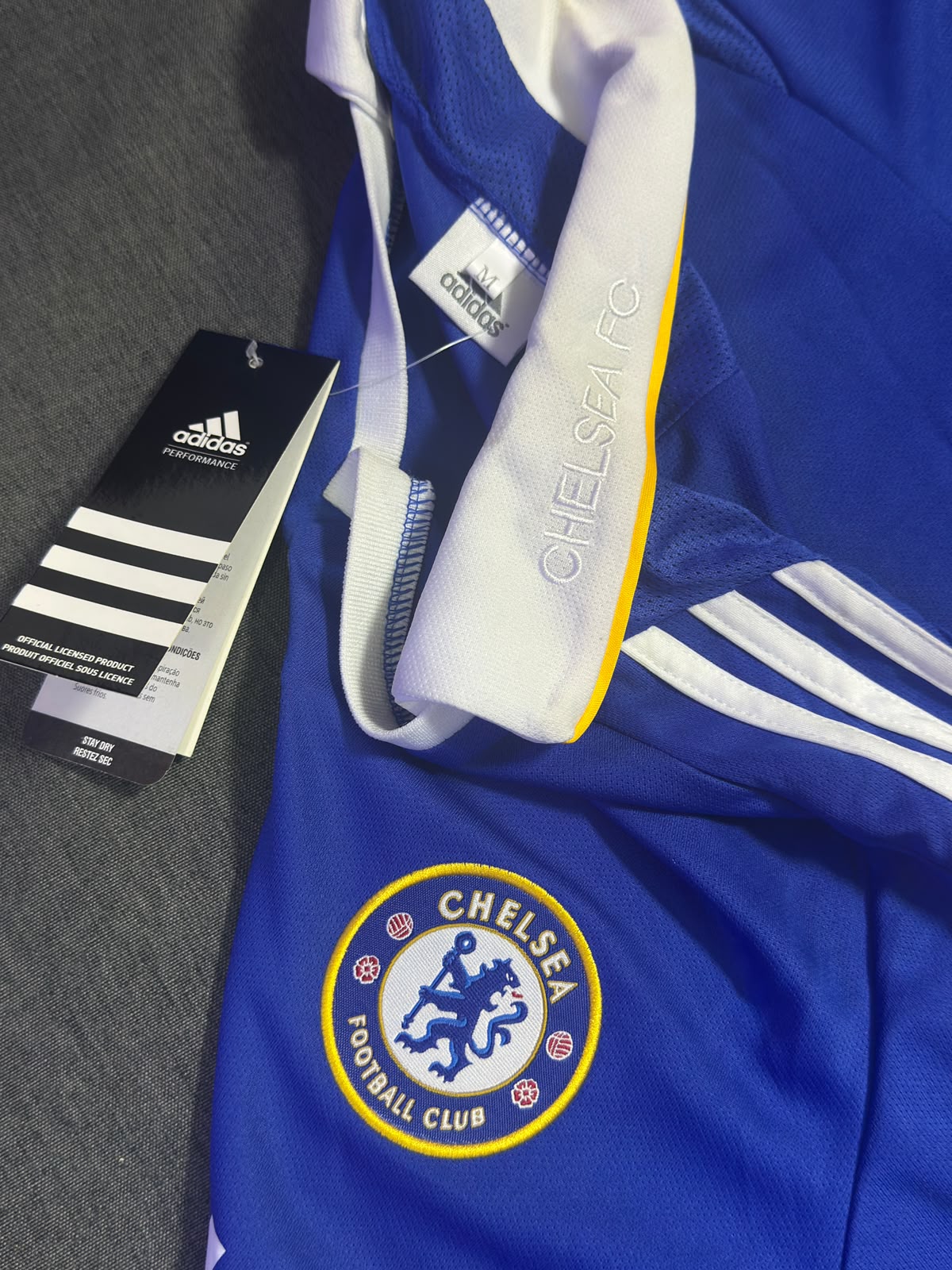 2008 Chelsea home — photo 3 of 6