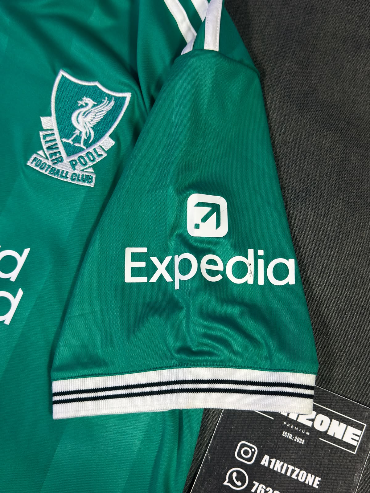 25-26 Liverpool third kit/ Fan version — photo 3 of 6