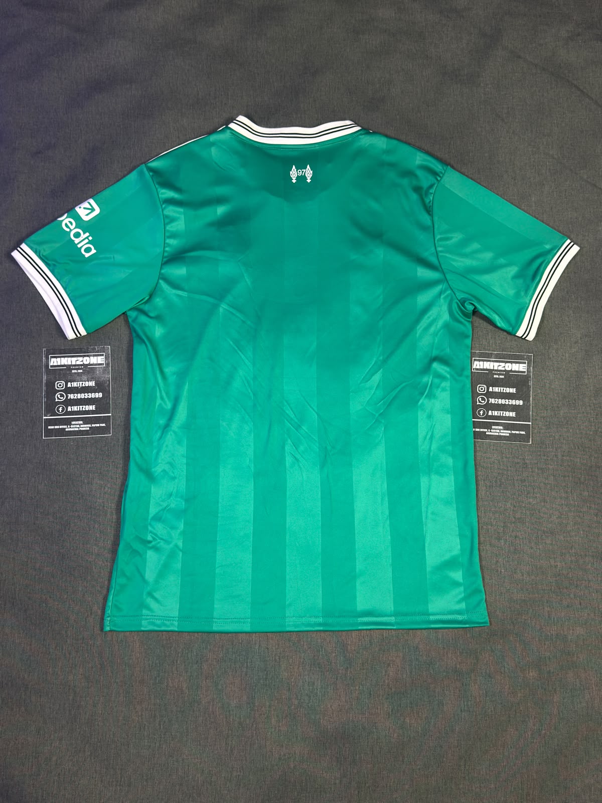 25-26 Liverpool third kit/ Fan version — photo 5 of 6